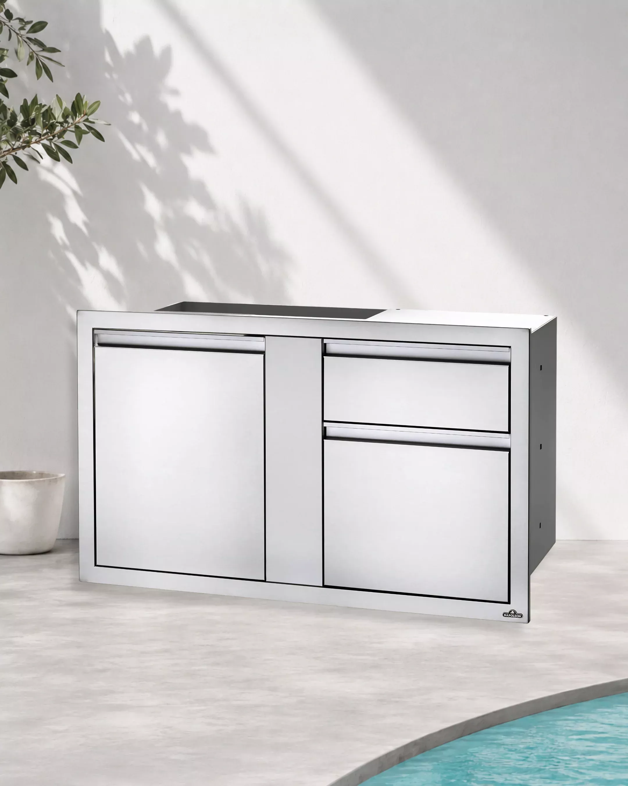 NAPOLEON 42" x 24" SINGLE DOOR & DOUBLE DRAWER